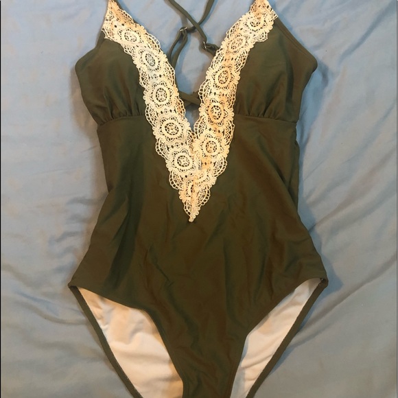 Cupshe olive green one-piece. Size M - Picture 2 of 6